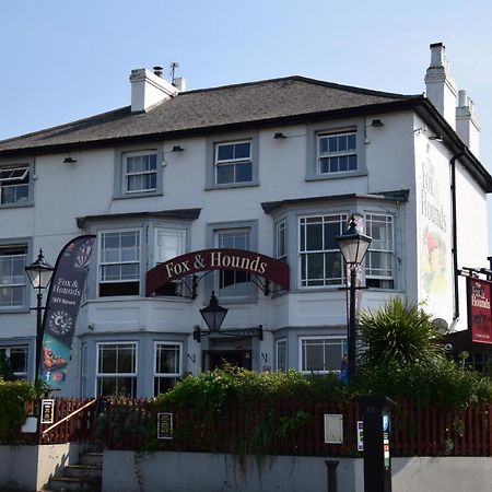 Fox & Hounds Pub Hotel Long Ditton Екстериор снимка